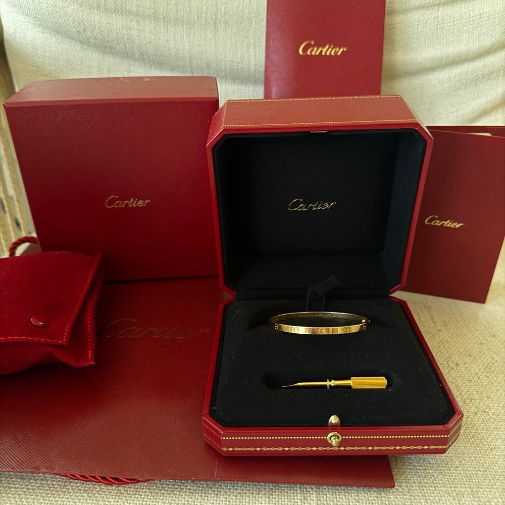 Cartier love bracelet